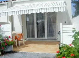 Maison chaleureuse à Notre-Dame-de-Monts avec terrasse