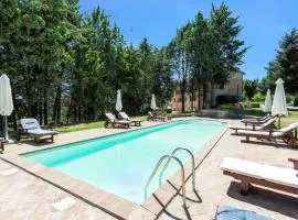 Charming house in Ramazzano - Le Pulci with shared pool