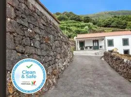 House with sea view in Santo Amaro, 212 sq m, terrace