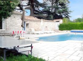 Villa charmante à Dauphin avec piscine privée, hotel v destinaci Dauphin