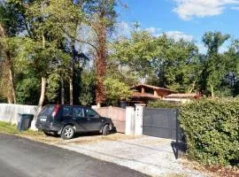 Maison spacieuse à Saint-Selve avec jardin et barbecue, 125 m².