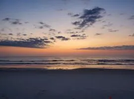 Treasure Beach Home 3 Min to the Beach 3Bed 2Bath Home Pr