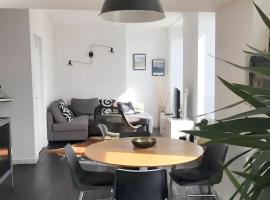 Appartement moderne à Granville - 55 m² - Vue sur mer，位于格朗维尔的酒店