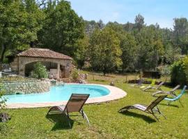 Villa charmante avec piscine privée à Montferrat - 125 m², hotel di Montferrat