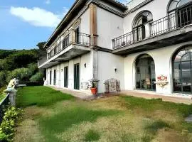 Spacious apartment with sea view in Massa Lubrense