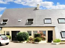 Maison moderne à Saint-Pol-de-Léon avec jardin privé