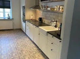 Large 1st floor apartment