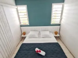 Charmant appartement à La Trinité avec piscine partagée - 40 m²