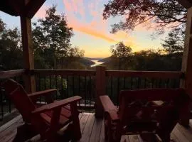 The Sunrise Cabin with Amazing Views