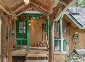 Millett's Cabin ~ Hike to Waterfall ~ Stove ~ BBQ!