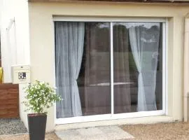Studio confortable à Pédernec - 27m² - Terrasse ensoleillée