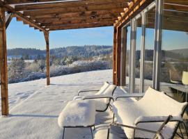 Widokowe Stodoły Bieszczady - domy z panoramą połonin, ski resort in Lesko