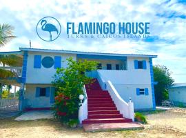 Flamingo House - Turks & Caicos, hotell sihtkohas Turtle Cove