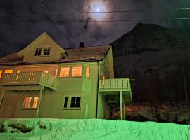 Hus i Gryllefjord, cottage a Senja