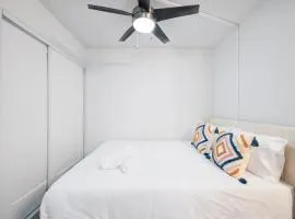 Luxury 1B1B Studio with Free Parking
