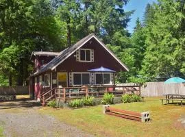 Papa`s Packwood Cabin