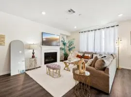 Entire Private 3k sqft 5-Bedroom House w Gated Yard, Garage, Nice View, Available Now