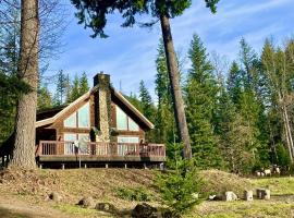 River Rock Mountain Cabin, vila di Packwood