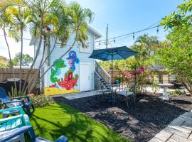 1 Mi to Lake Worth Beach Park: Chic Studio, Hotel in Lake Worth