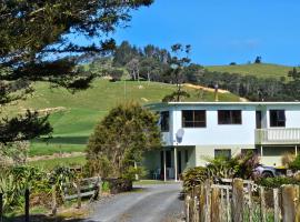Hot Water Beach Farm Stay, hotel v destinaci Whenuakite