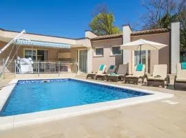 Villa Dina Comfortable holiday residence