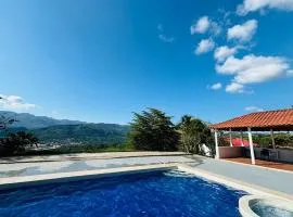 Finca con Piscina en Villeta