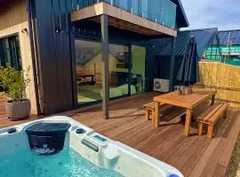 Remarkable View with Outdoor Hot Tub