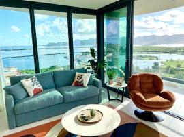 Gorgeous 2 bedroom, 17th floor, with breathtaking view, Fourteen at Mullet Bay, hotel v destinaci Cupecoy