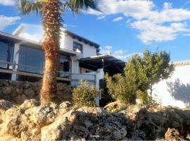 Luxurious Villa in Loja with pool, hotel a Loja