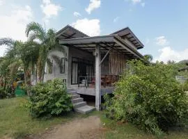 Casa Eden - Thong Sala Center - 2BR - 4K TV - AC