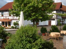 Landgasthaus Pfahl, hotel v destinaci Wershofen