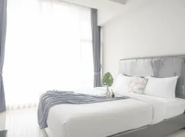Best Deal and Homey Studio Apartment Majestic Point Serpong By Travelio