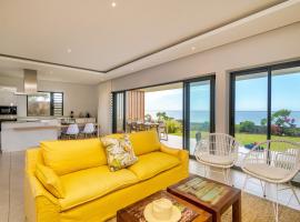 Sea N Tree Beachfront Residences, hotel a Pointe aux Sable