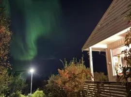 Northstay - Tromsø Urban Escape, Modern House with 3 bedrooms, Free Parking