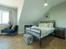 The Willow - Studio 22