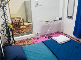 WANN HOMESTAY 80c, casa de huéspedes en Kaki Bukit