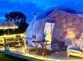 Deerstone Glamping-Ingleborough hill dome-Hot Tub, luxury tent in Earby