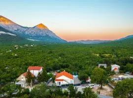 Beautiful Villa Ika with pool in Makarska