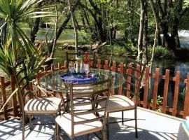 Charming house with lake and mountain views in Rendufe