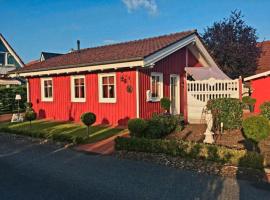 Rotes Ferienhaus im charmanten Schwedenhausviertel, hotel mesra haiwan peliharaan di Haselünne