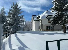 Sunčani Vrhovi Lux planina Golija