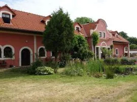 Country House with four apartments