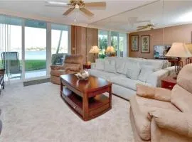Bahia Vista Ground Floor 2 Bedroom 131
