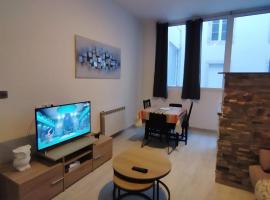 Chalet Elaïa, hotel in Eaux-Bonnes