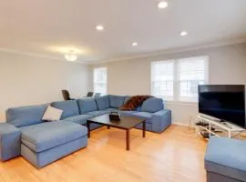 DC Area Home about 1 Mi to Metro WFH Friendly!