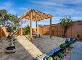 Walk to Crab Cove Beach Alameda Home with Game Room
