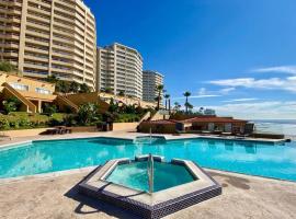 Rosarito Beach and pool access apartment 2bd 2b, hotel en Popotla