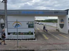 Apartamento Térreo próximo às praias, pontos turísticos e históricos