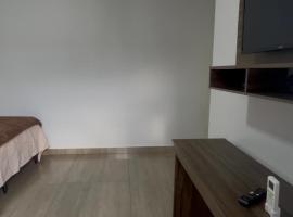 Hotel Helena Palace, hotel in Bonfinópolis