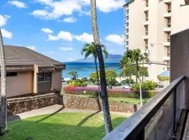 Kahana Villa F208- Ocean view spacious 2 bedroom across from beach